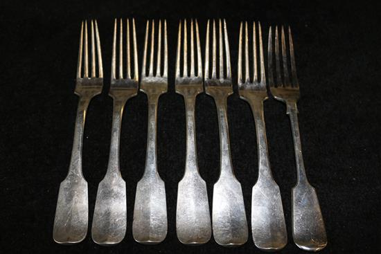 Set of 7 continental forks